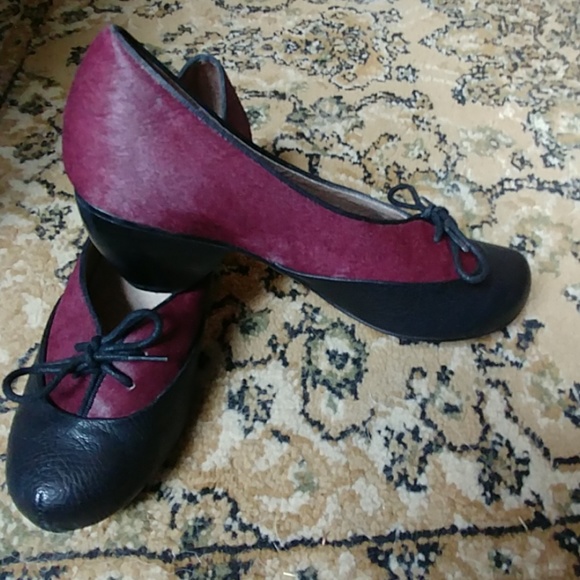 Vintage-style Chunky Kitten Heels - Picture 2 of 5
